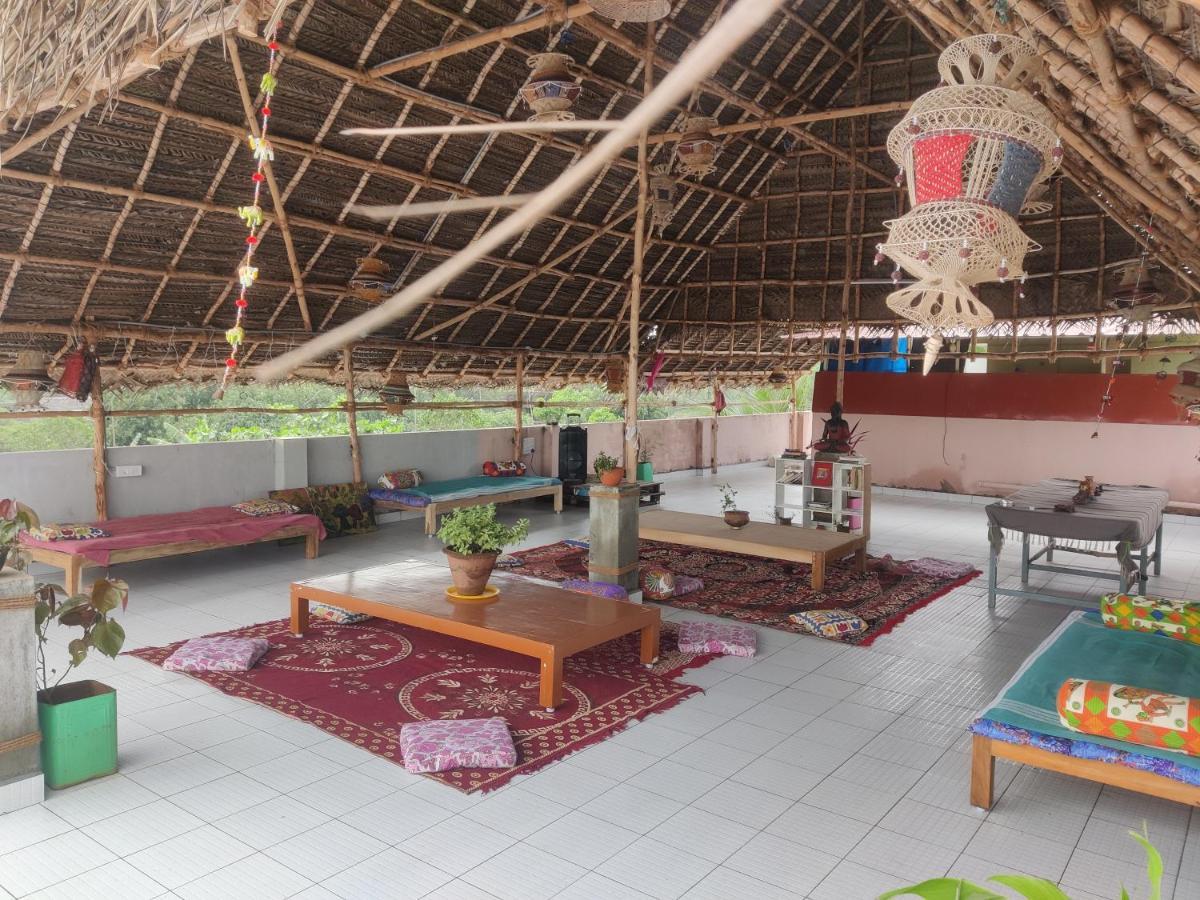 Woodpacker Hostel Auroville Pondicherry מראה חיצוני תמונה